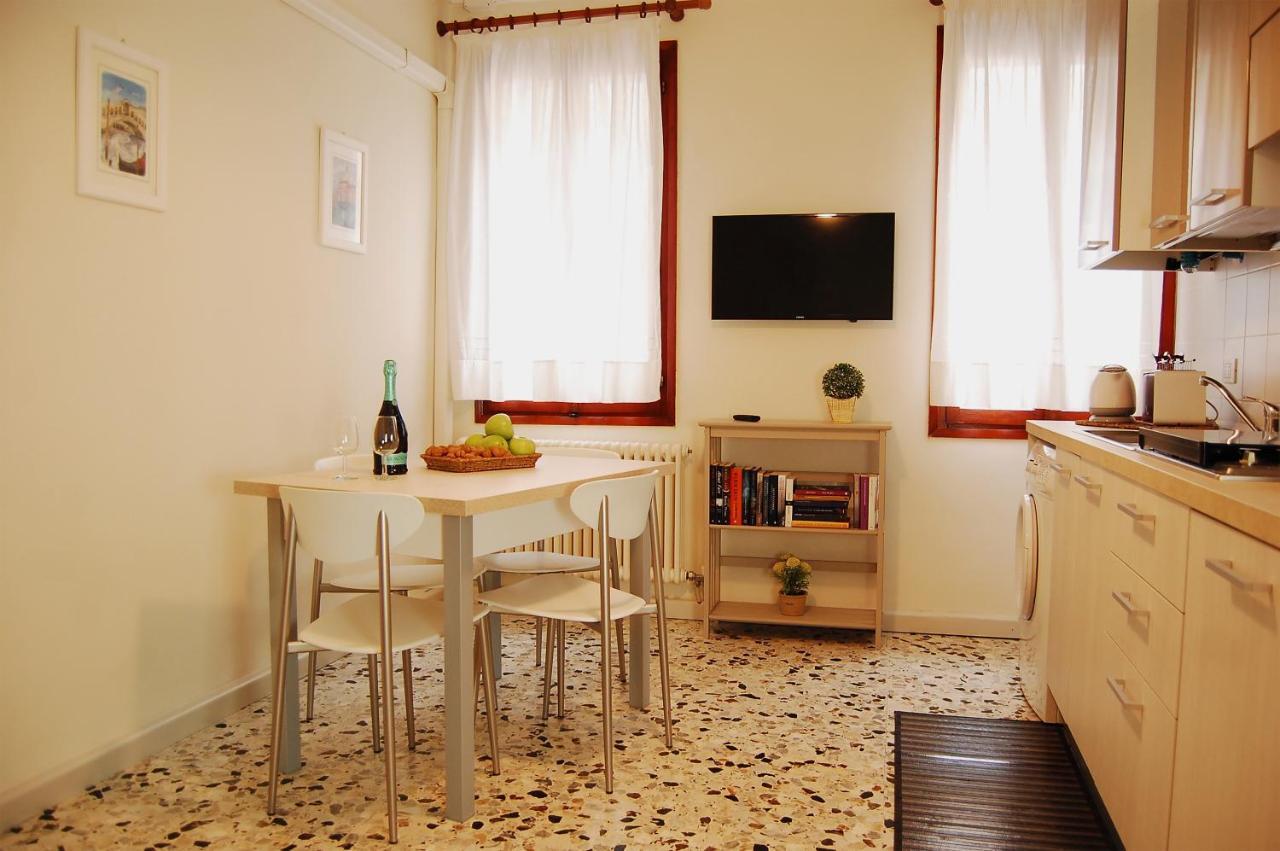 Cozy Quiet Venice Guglie Apartment Bagian luar foto